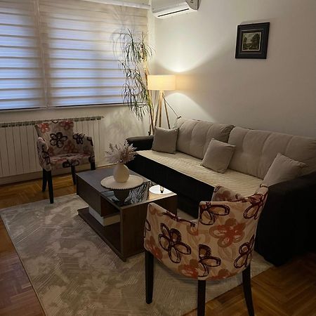 Apartman Manja Lukavica Luaran gambar