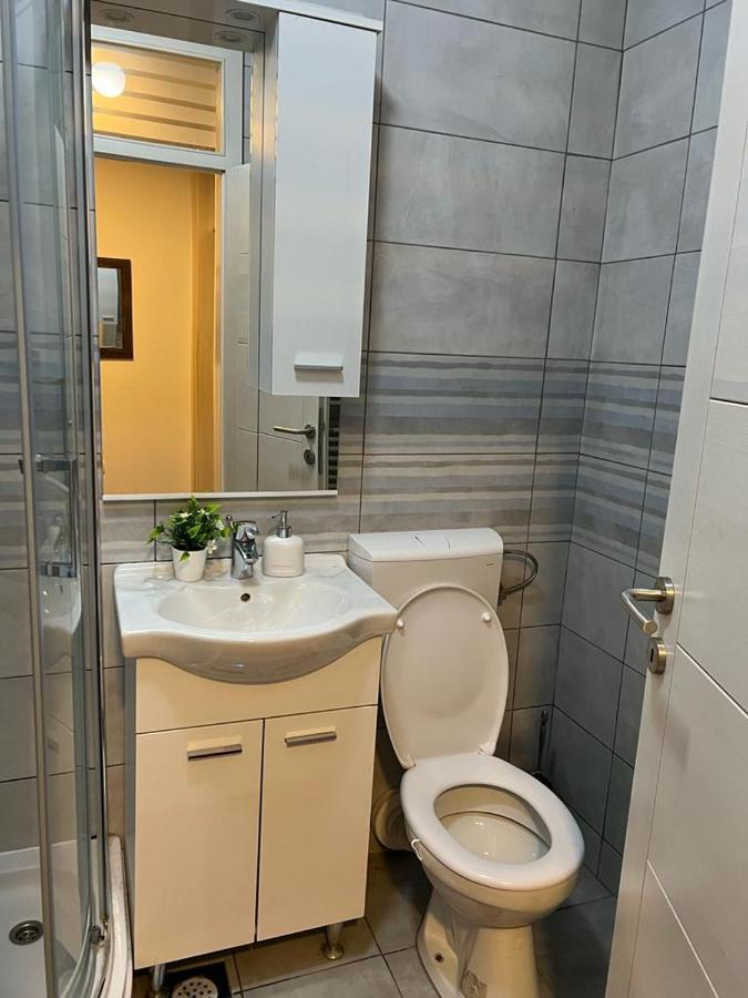 Apartman Manja Lukavica Luaran gambar
