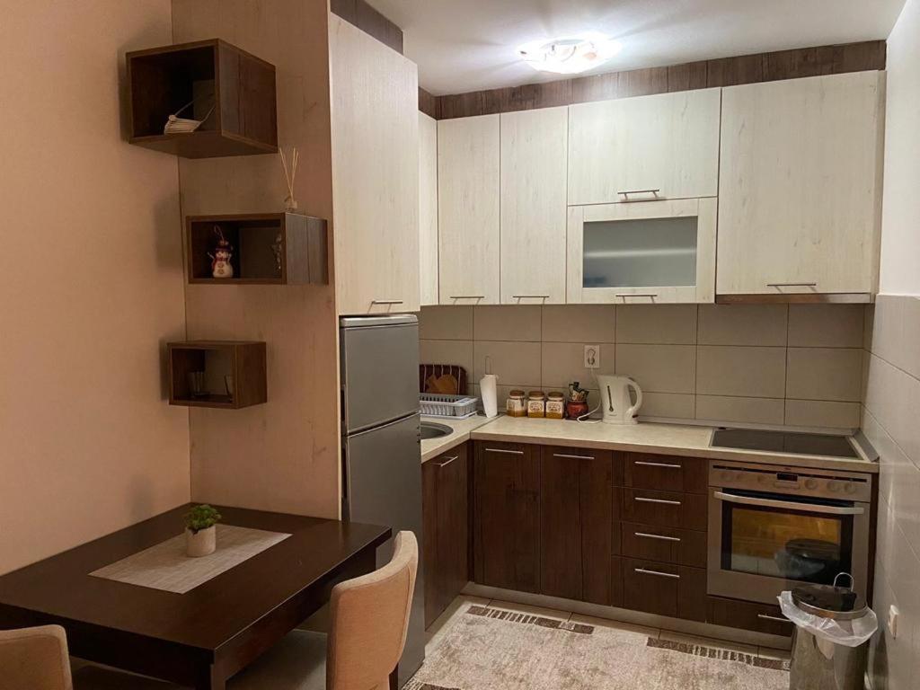 Apartman Manja Lukavica Luaran gambar
