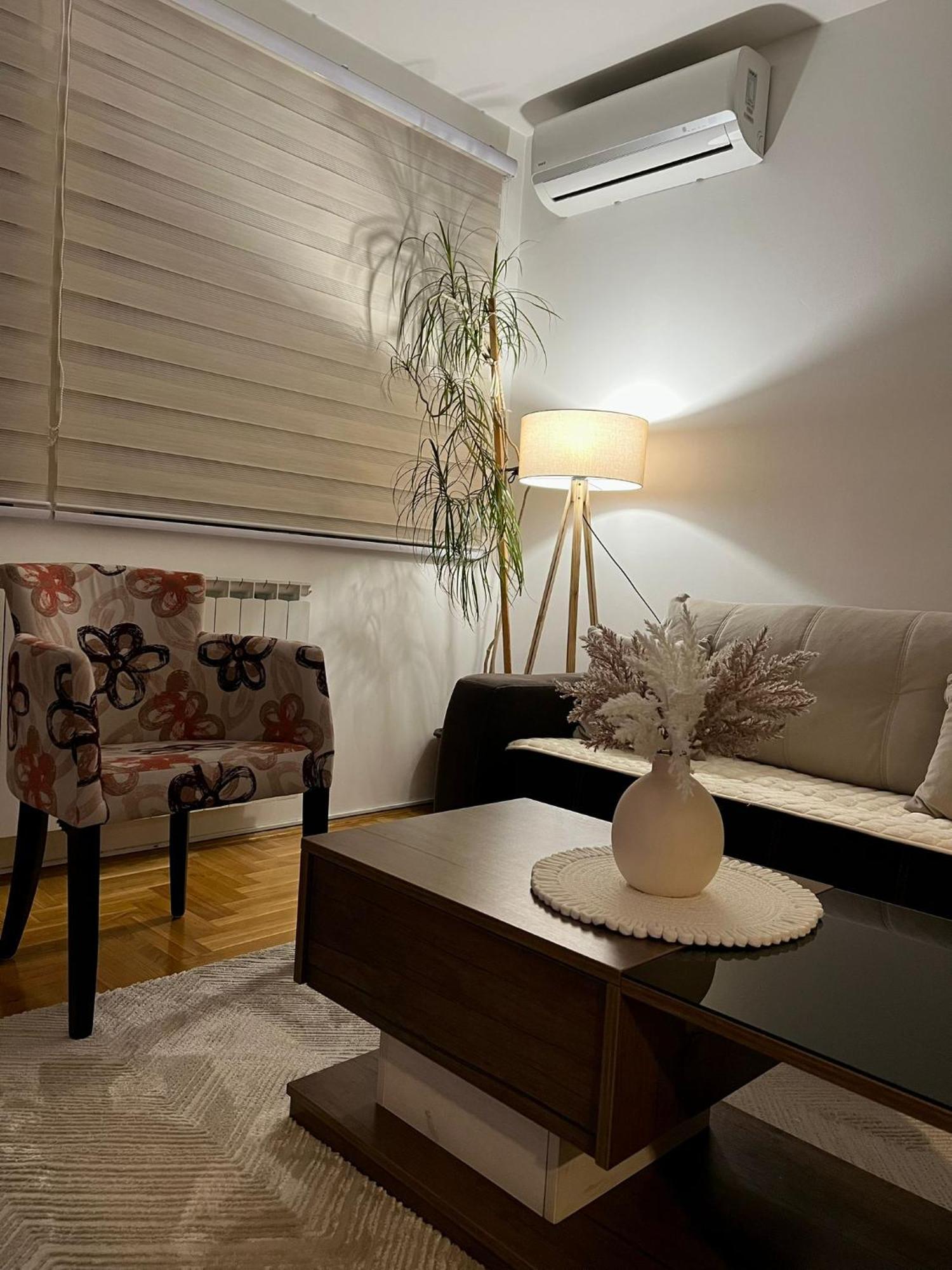 Apartman Manja Lukavica Luaran gambar